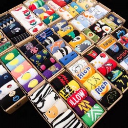 New Design Womens Cute Cotton Stockings Popular Sublimation Socks Men Tube Skateboard Autumn Winter Trend Socks